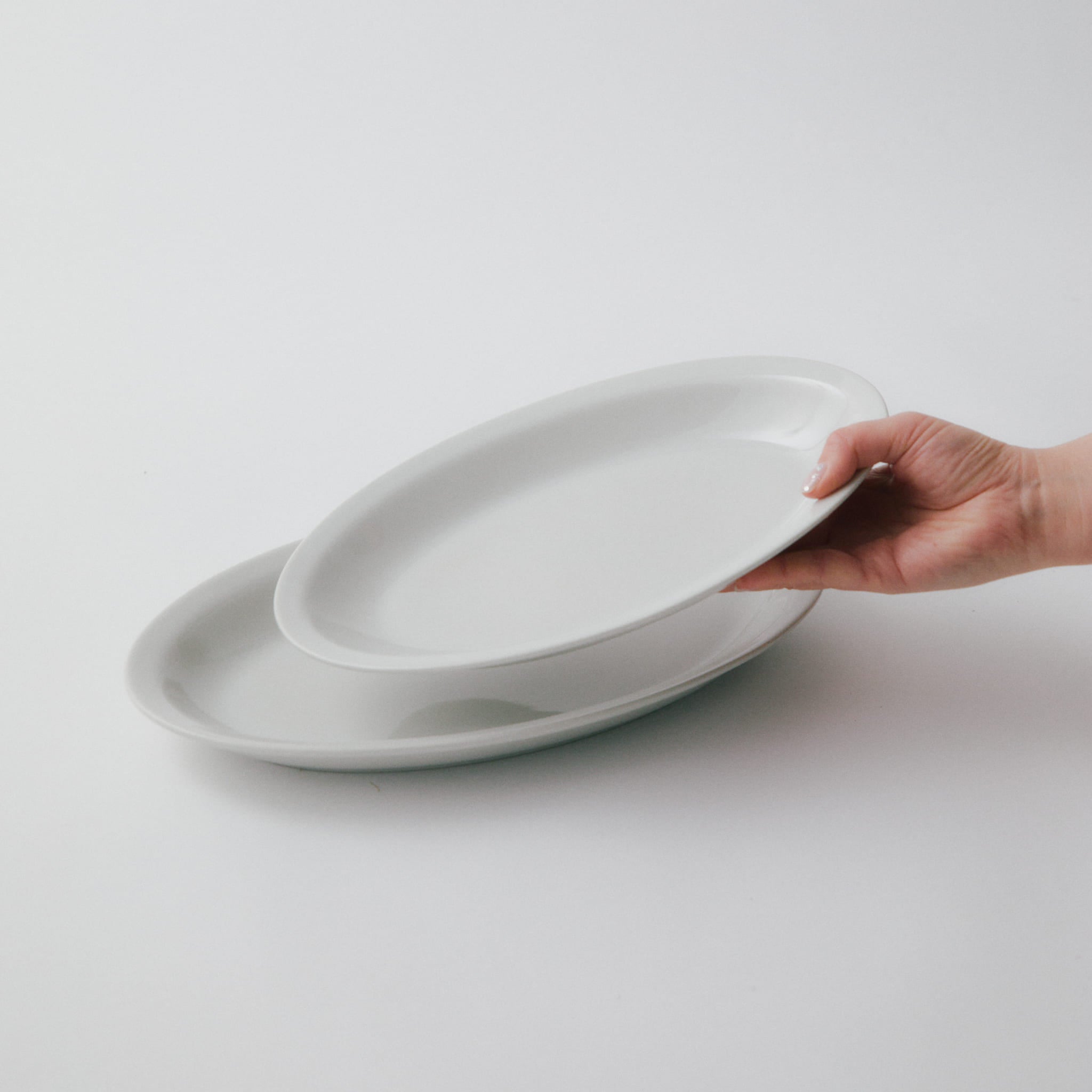 Saturnia Roma plain|サタルニア ローマ プレーン オーバルプレート