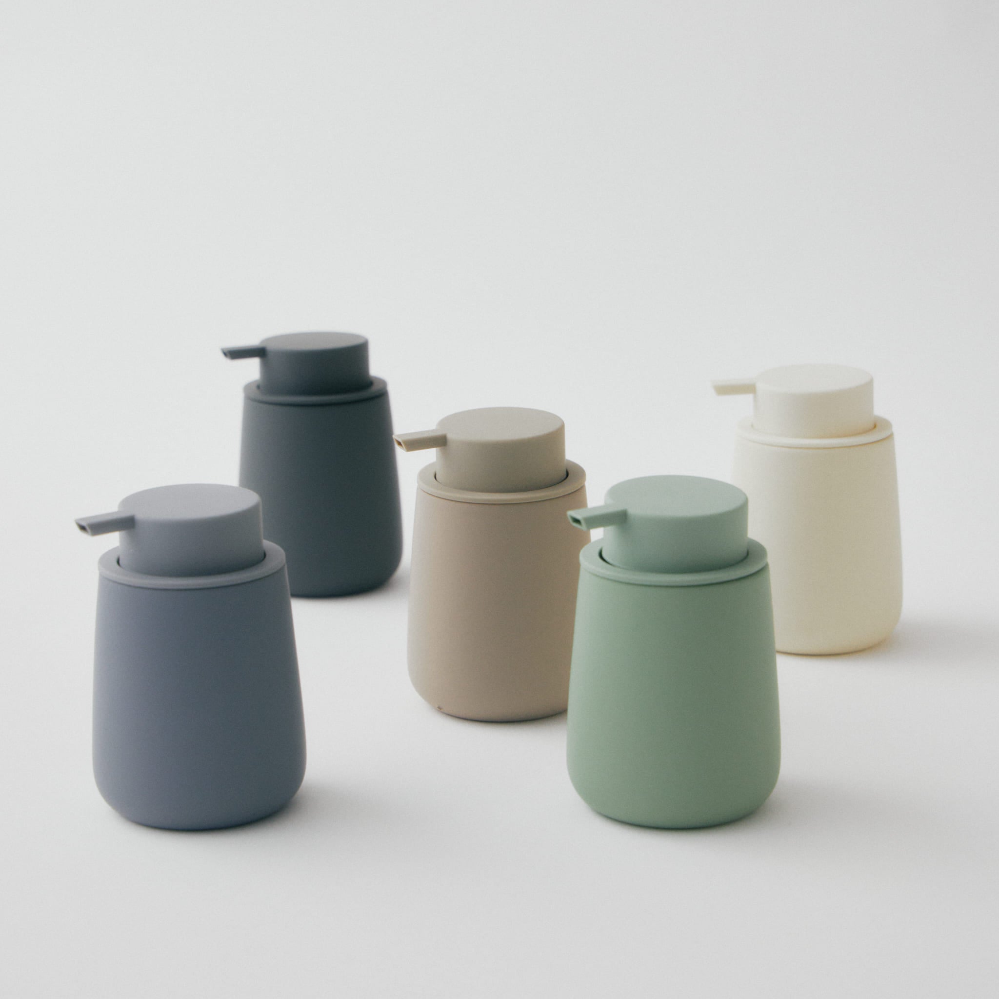 マットな質感のソープディスペンサー|泡タイプ