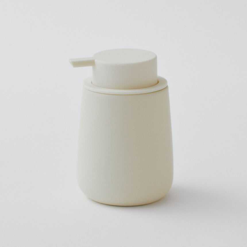 マットな質感のソープディスペンサー 泡タイプ/陶器