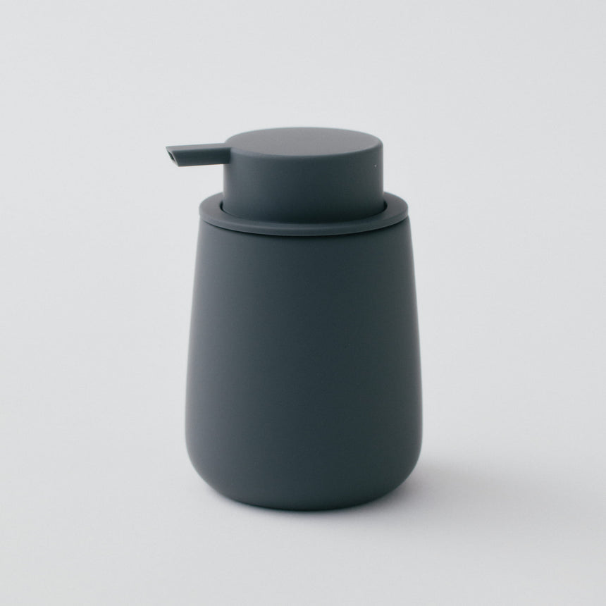 マットな質感のソープディスペンサー 泡タイプ/陶器