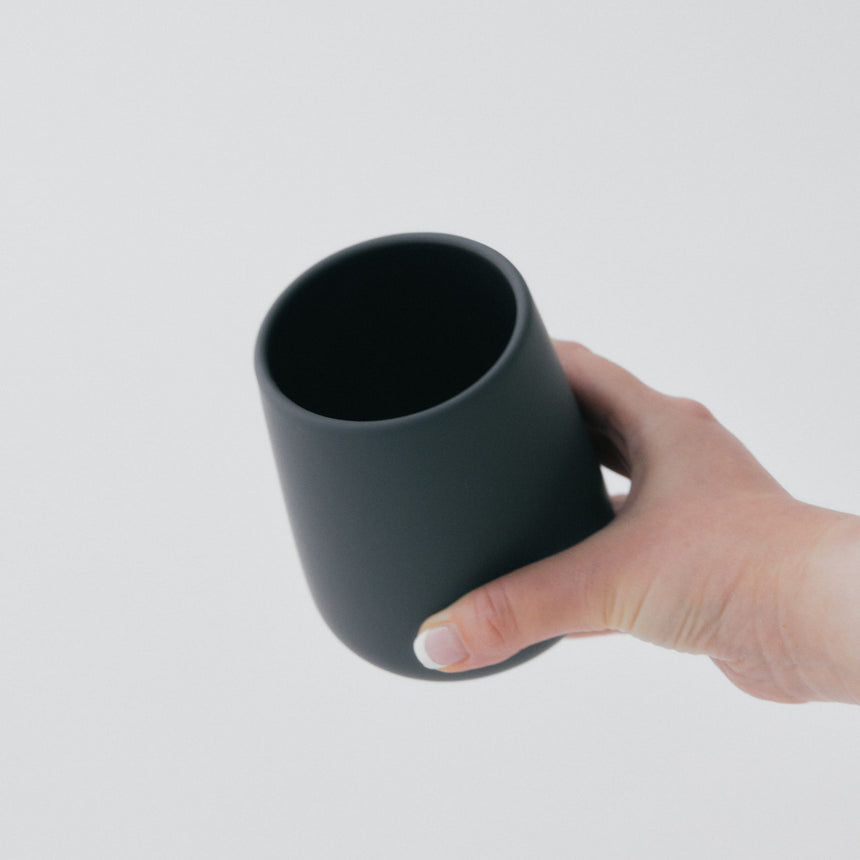 マットな質感のソープディスペンサー 泡タイプ/陶器