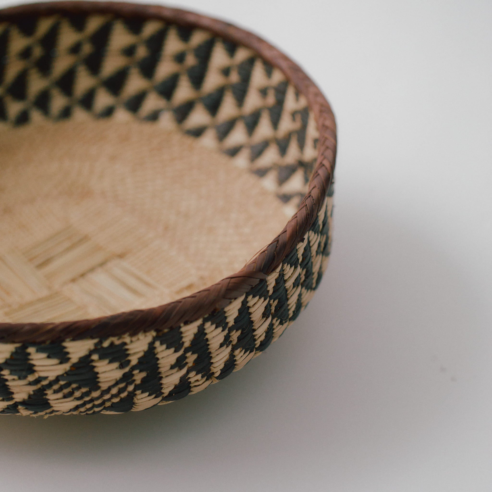 トンガビンガボウルカゴ