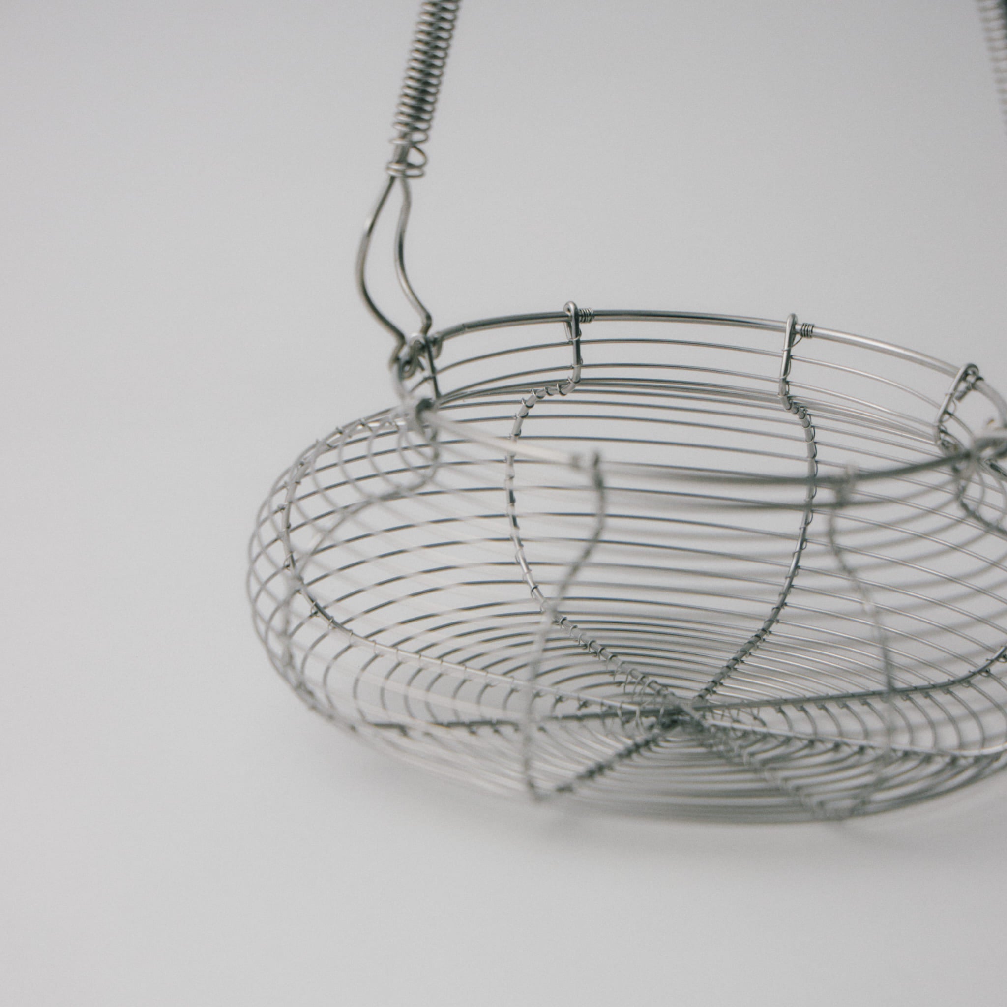 壺カゴつる付中