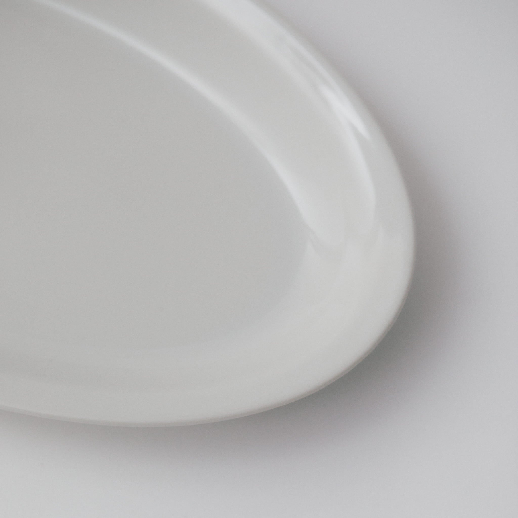 Saturnia Roma plain|サタルニア ローマ プレーン オーバルプレート