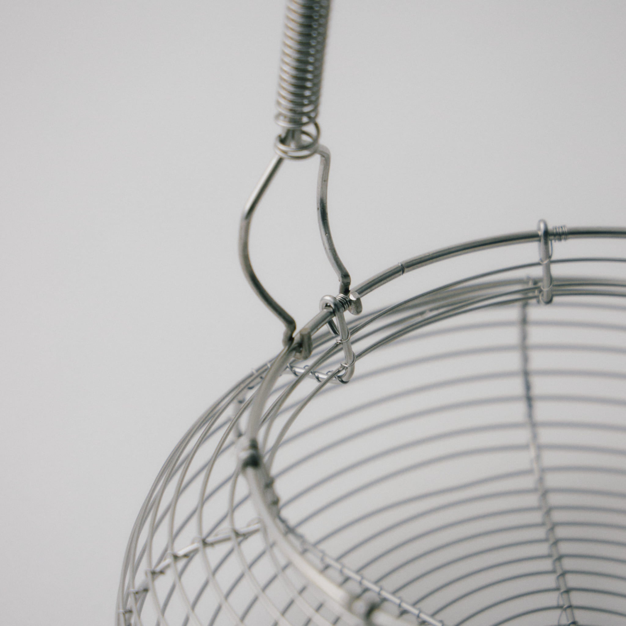 壺カゴつる付中