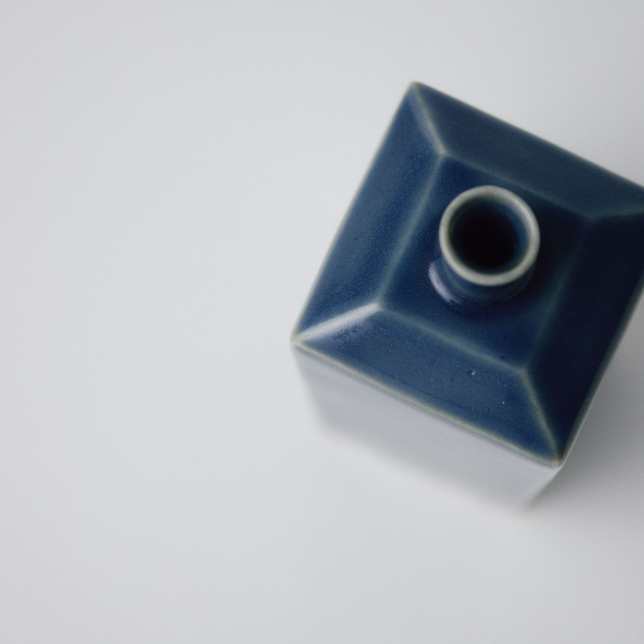 浅井庸佑 角瓶|瑠璃