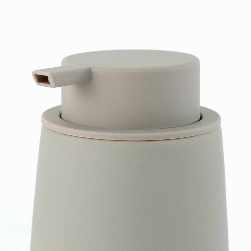 マットな質感のソープディスペンサー 泡タイプ/陶器