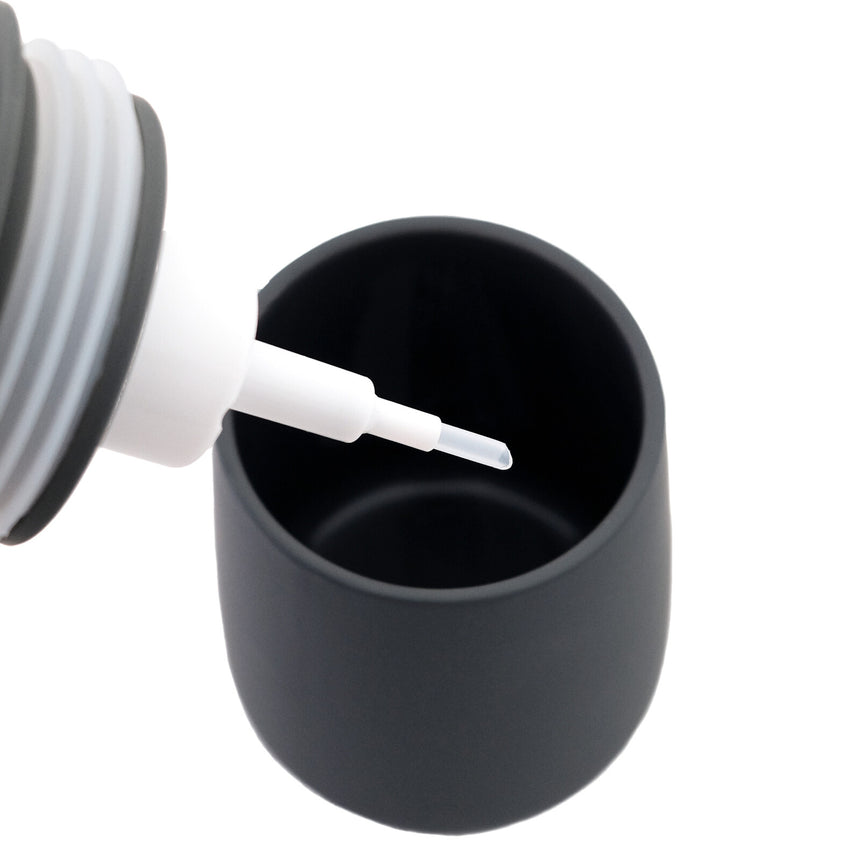 マットな質感のソープディスペンサー 泡タイプ/陶器