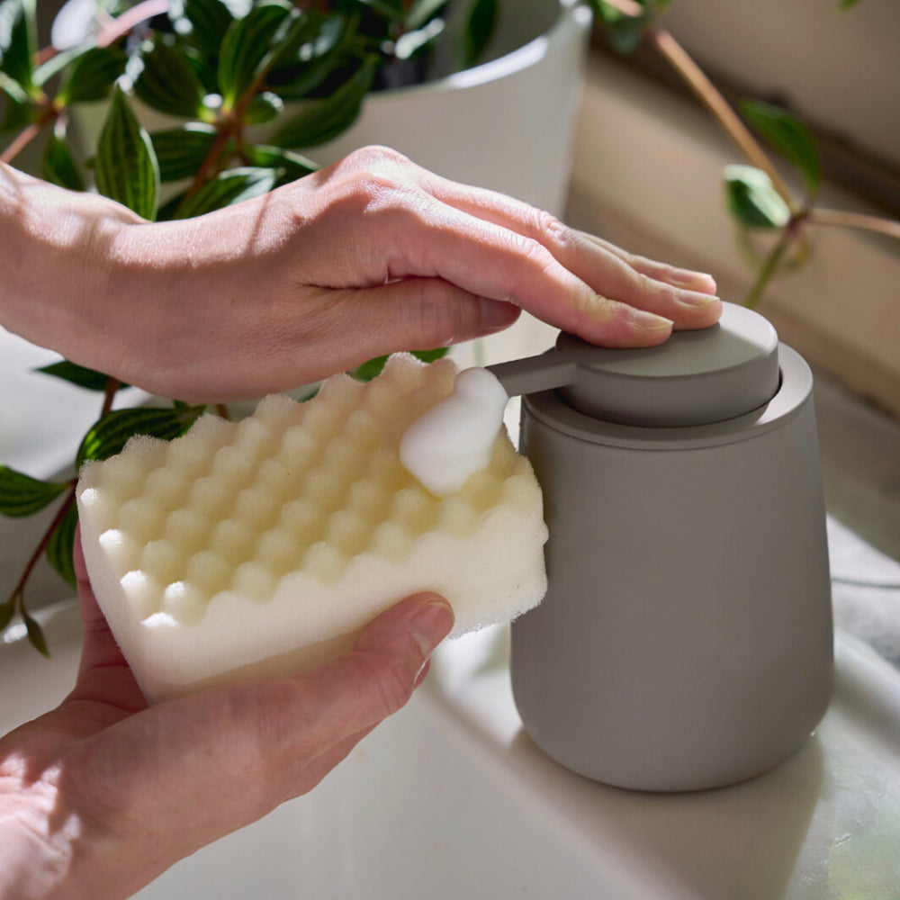 マットな質感のソープディスペンサー|泡タイプ