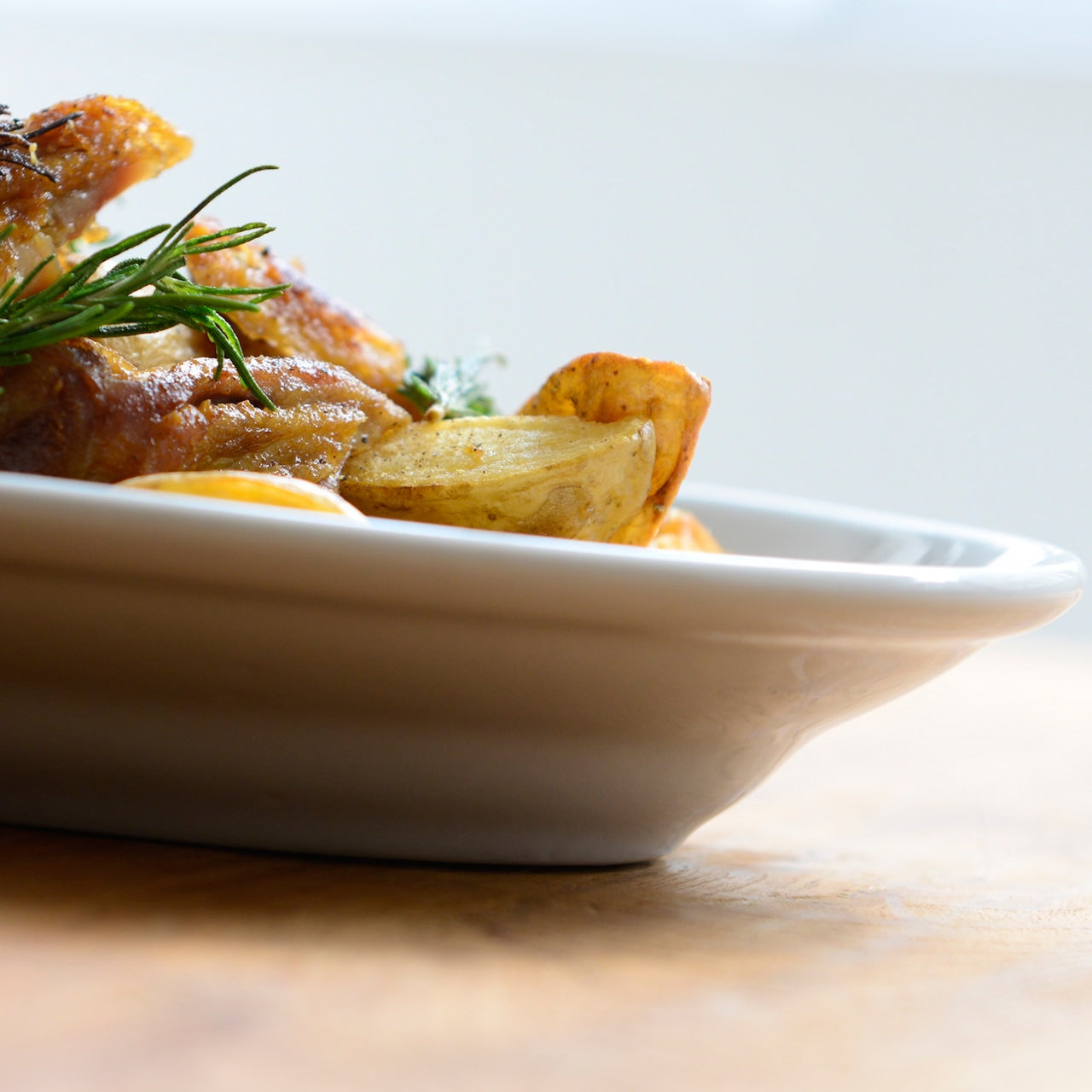 Saturnia Tivoli|サタルニア チボリ オーバルプレート