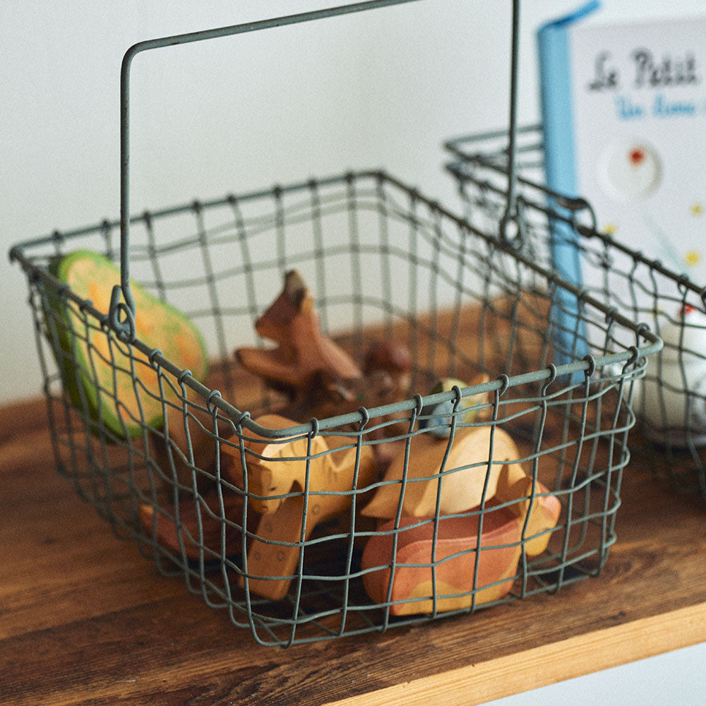 ワイヤーバスケット