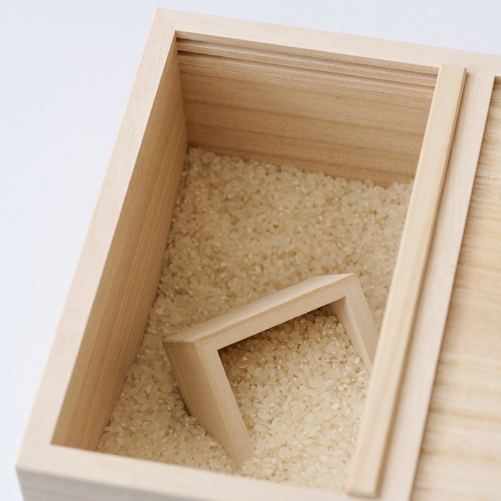 桐の米櫃 – JINNAN HOUSE