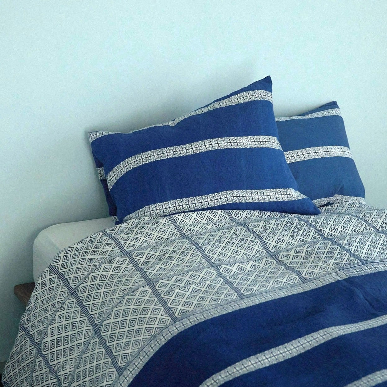 COTTON HAND PRINTED PILLOW COVER