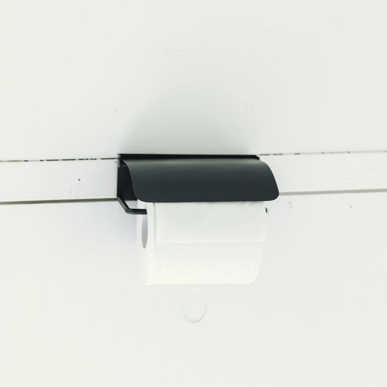 アイアンペーパーホルダー