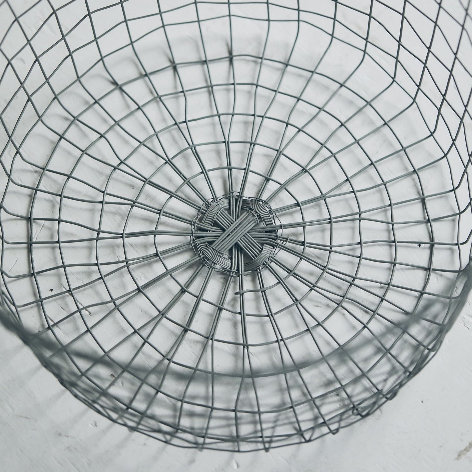 ワイヤーバスケット