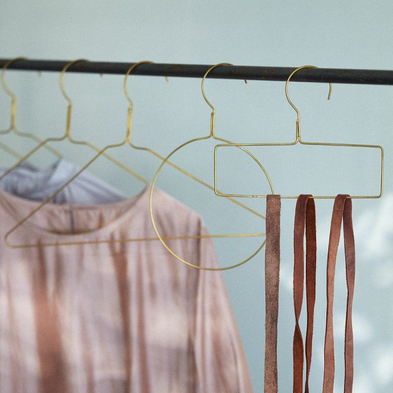 ブラスハンガー