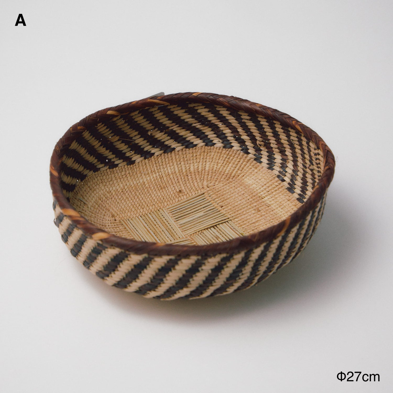 トンガビンガボウルカゴ