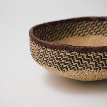 トンガビンガボウルカゴ