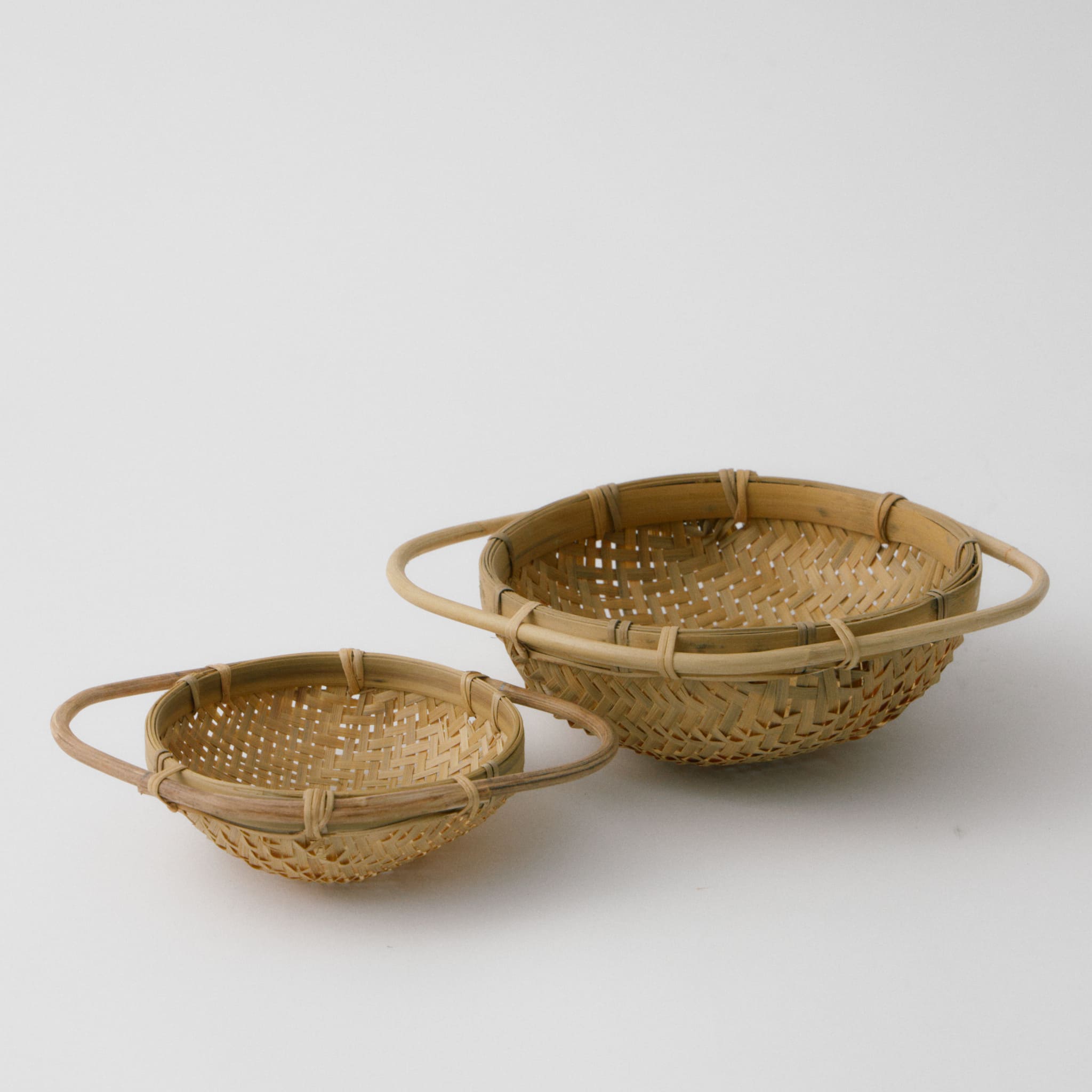ハンドルつき竹ザル（2個セット） – JINNAN HOUSE