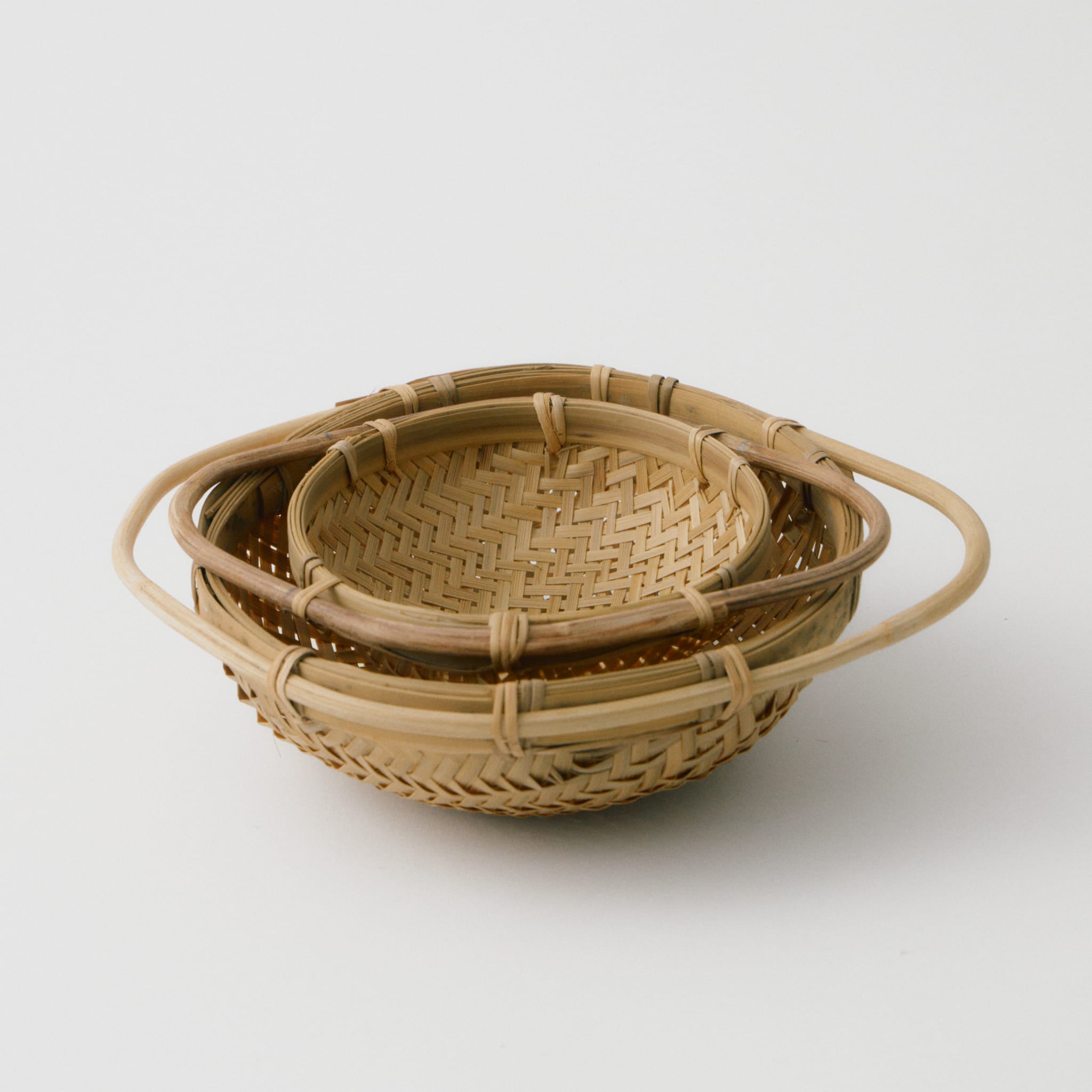 ハンドルつき竹ザル（2個セット） – JINNAN HOUSE