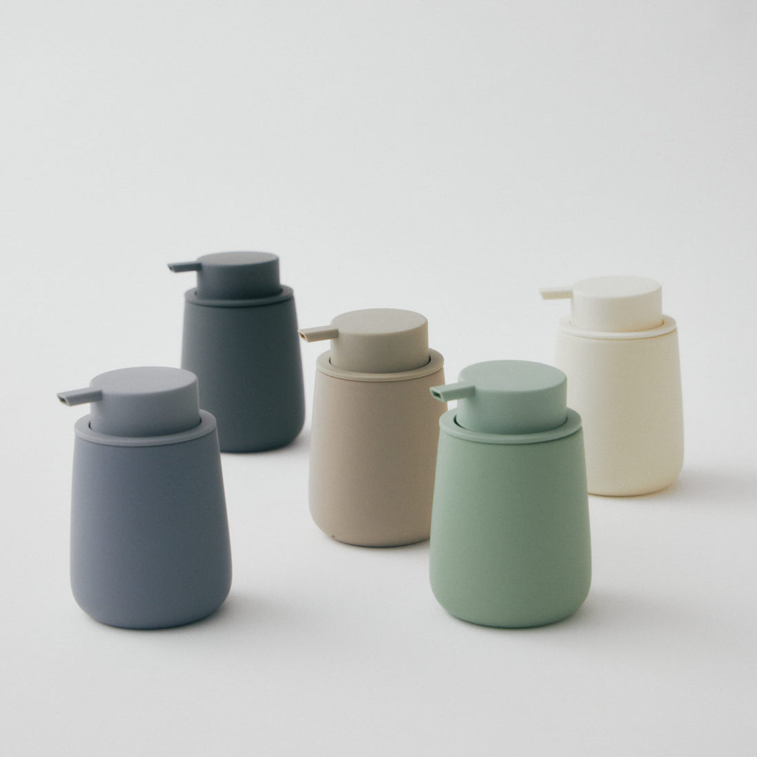 マットな質感のソープディスペンサー｜泡タイプ