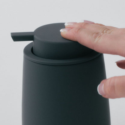 マットな質感のソープディスペンサー｜泡タイプ