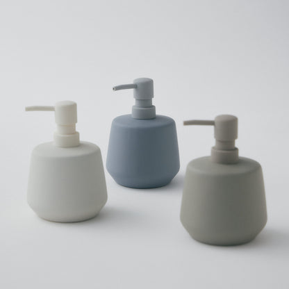 マットな質感のソープディスペンサー｜液体タイプ