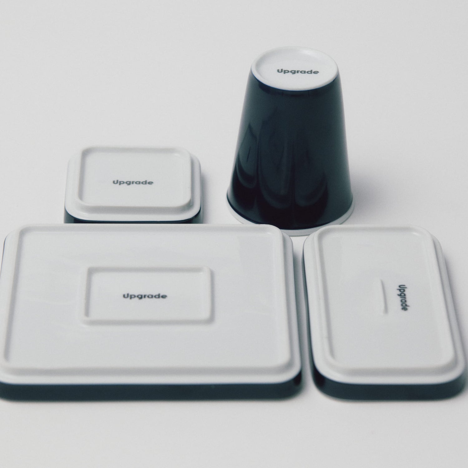 Retro BC Tableware Set