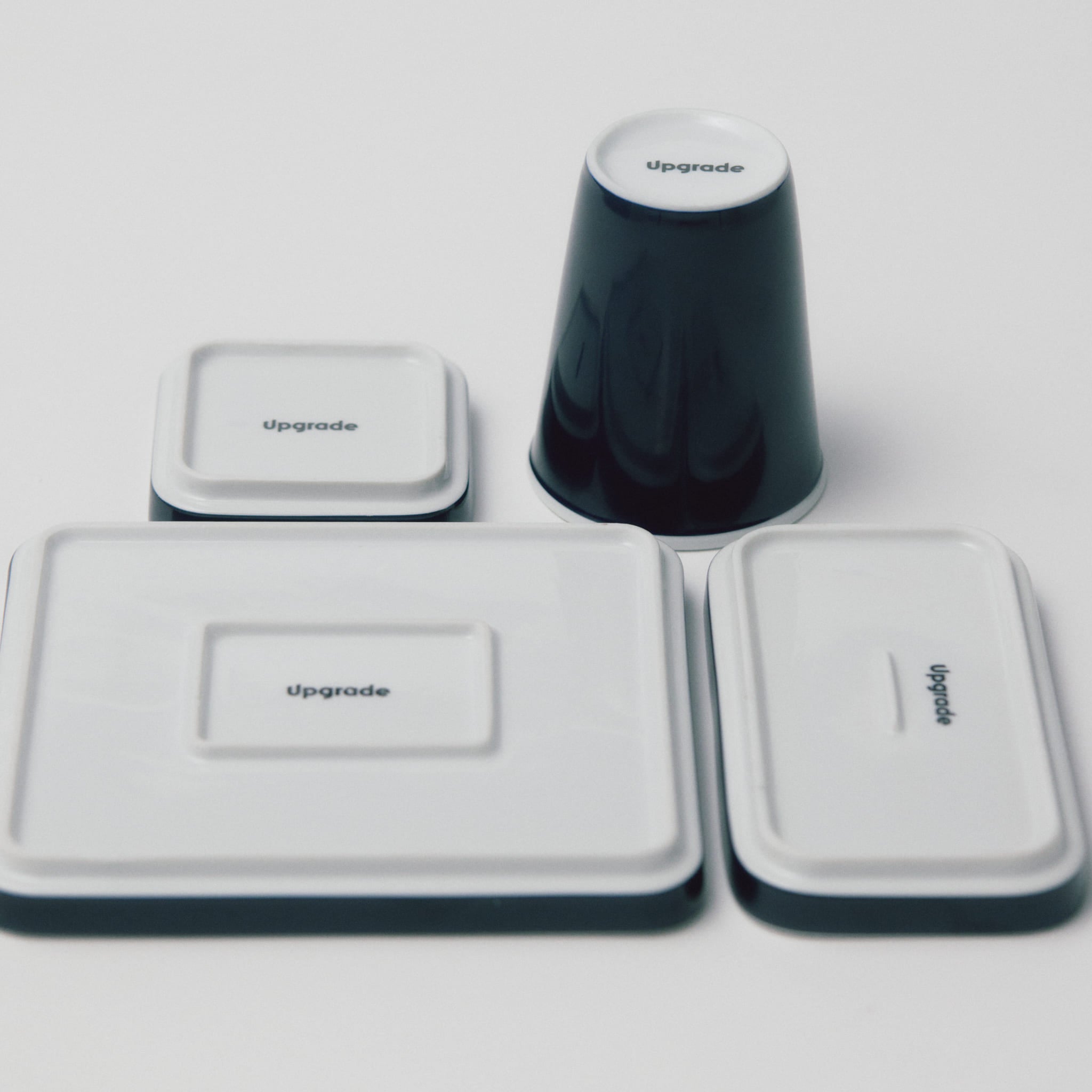 Retro BC Tableware Set