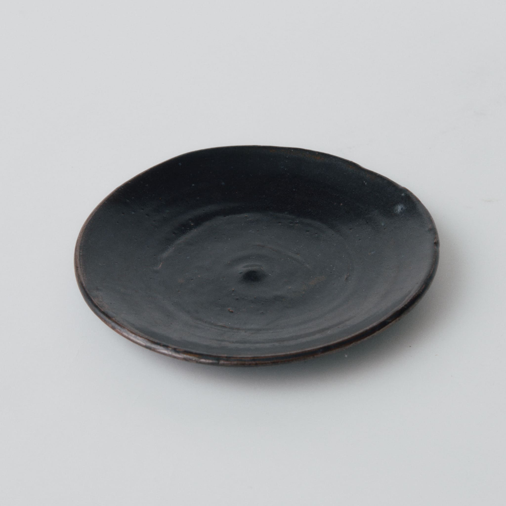 石川圭 皿 – JINNAN HOUSE