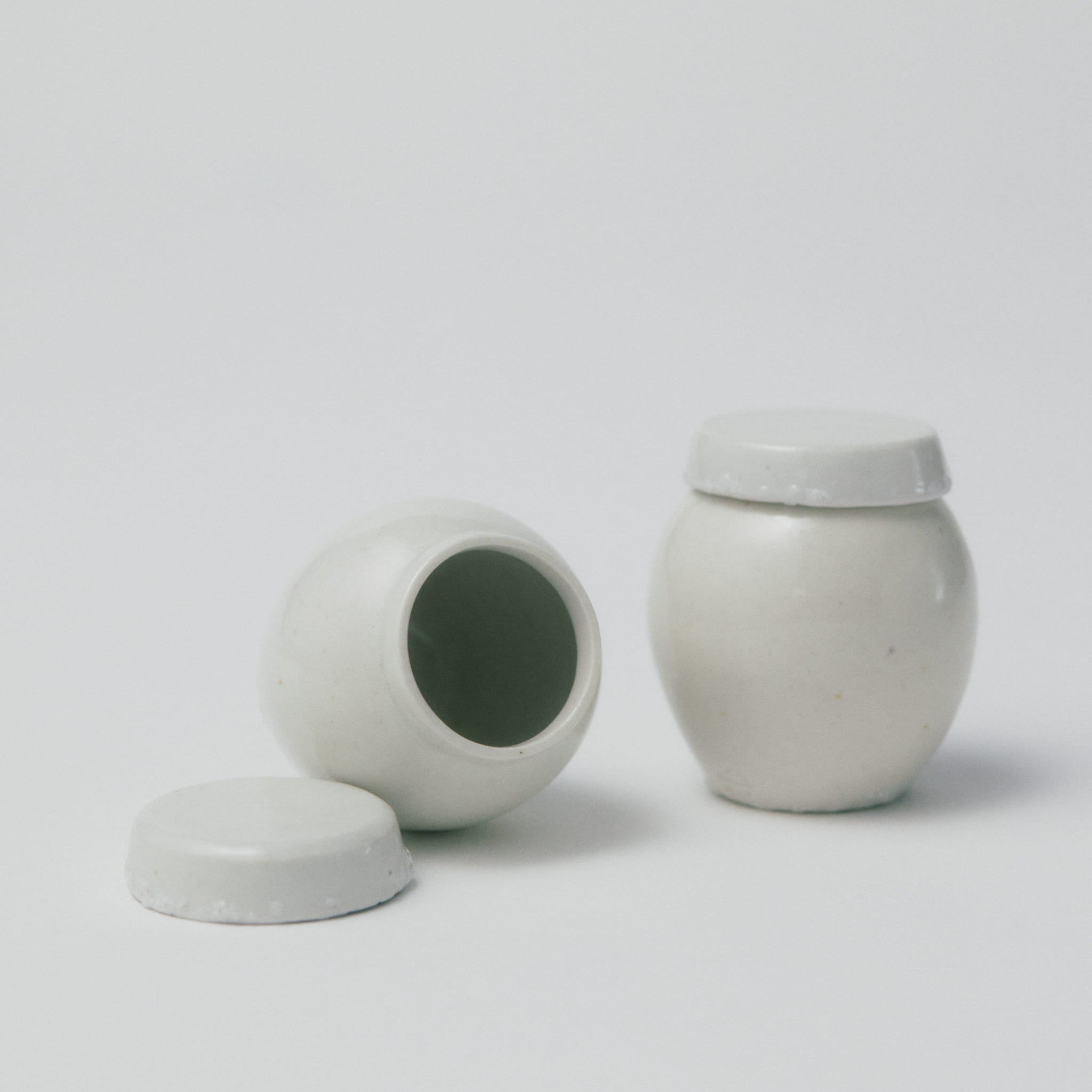 タナカシゲオ 白瓷茶入