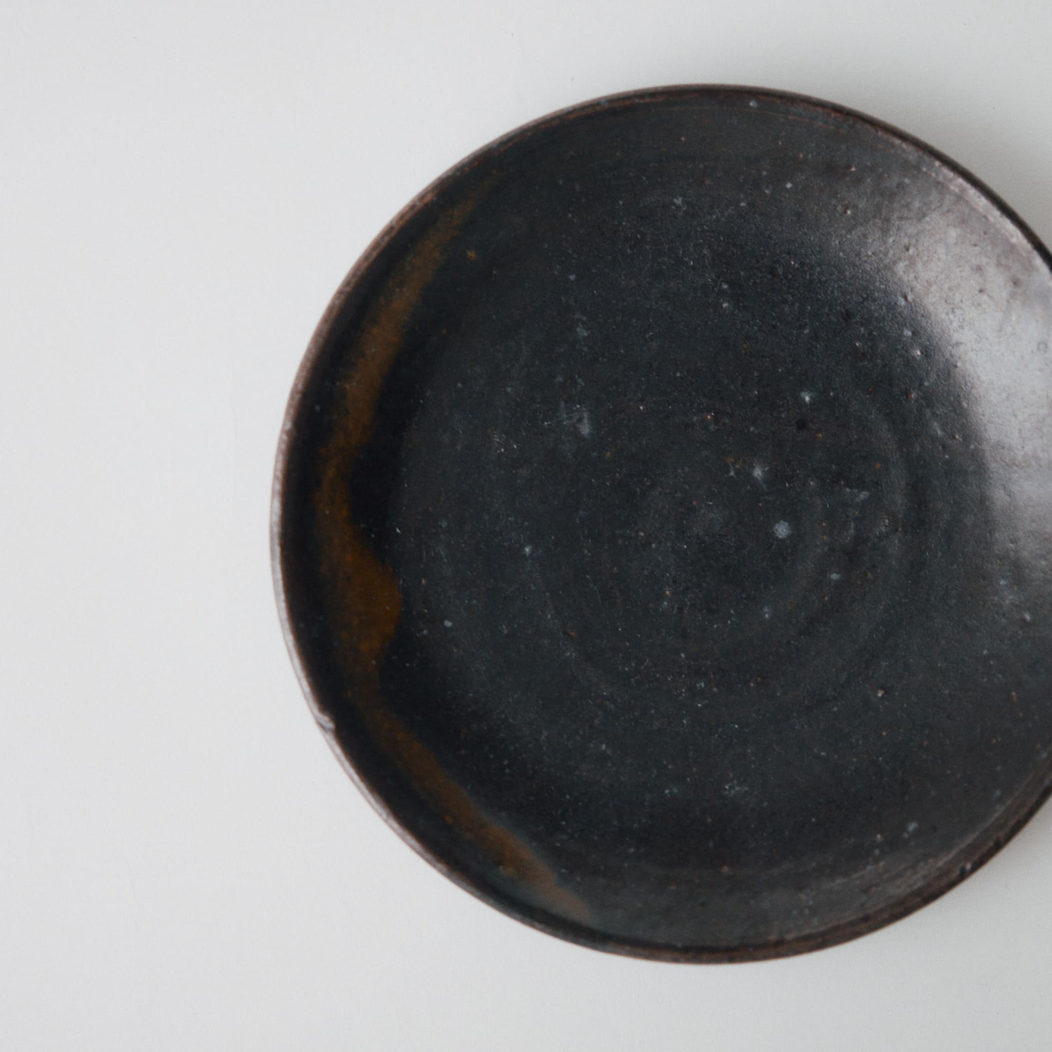 石川圭 皿 – JINNAN HOUSE