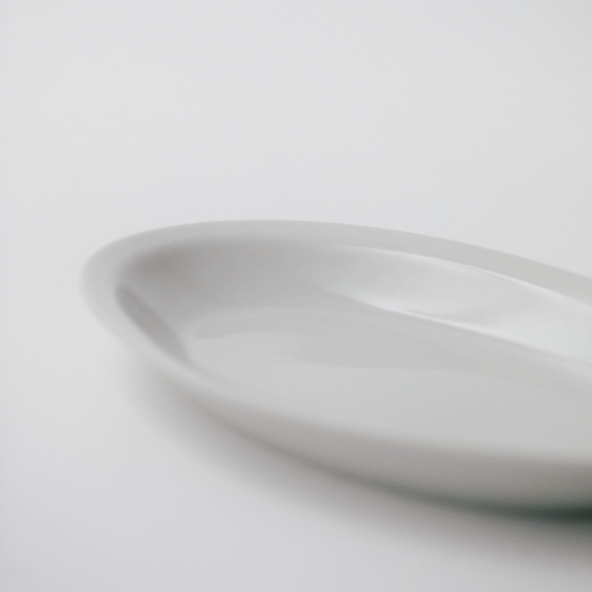 Saturnia Roma plain｜サタルニア ローマ プレーン　オーバルプレート