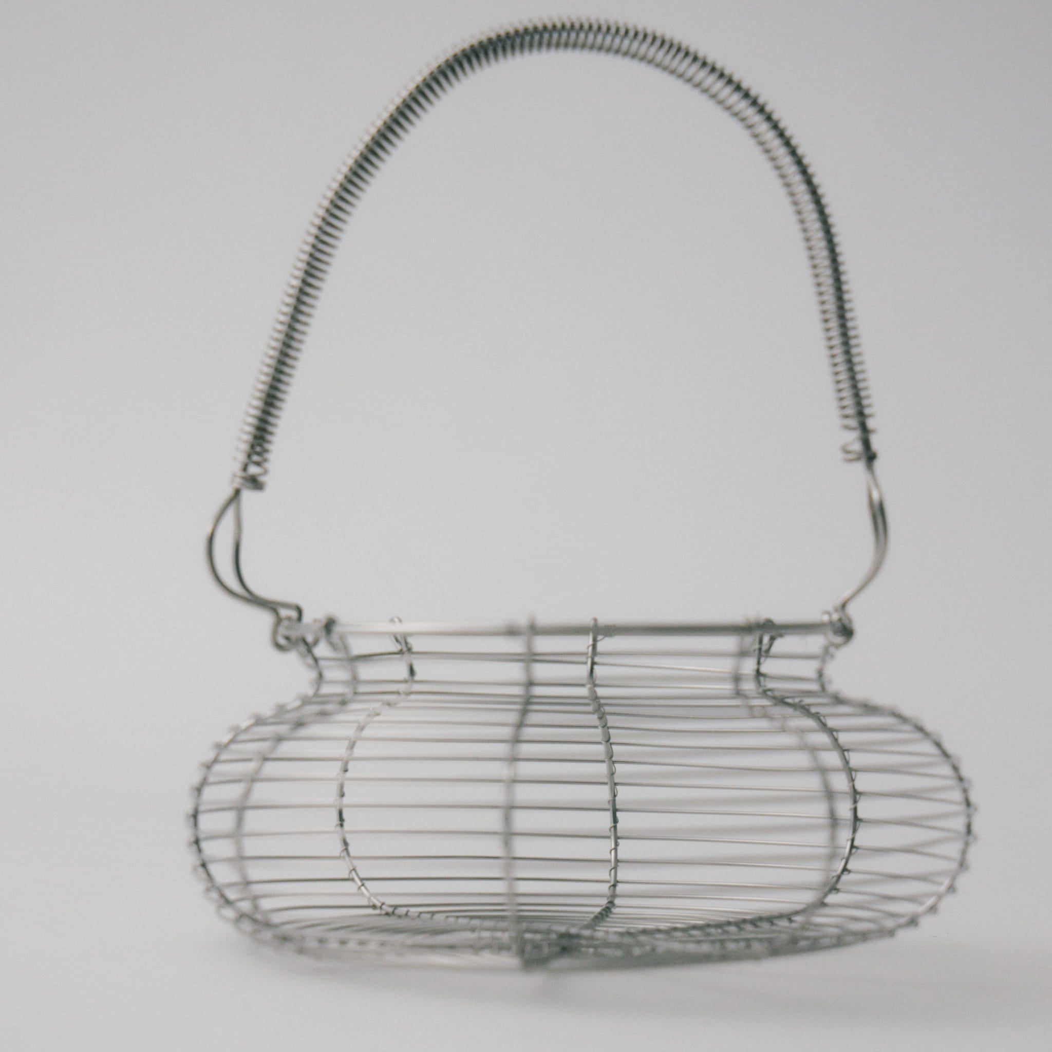 壺カゴつる付中