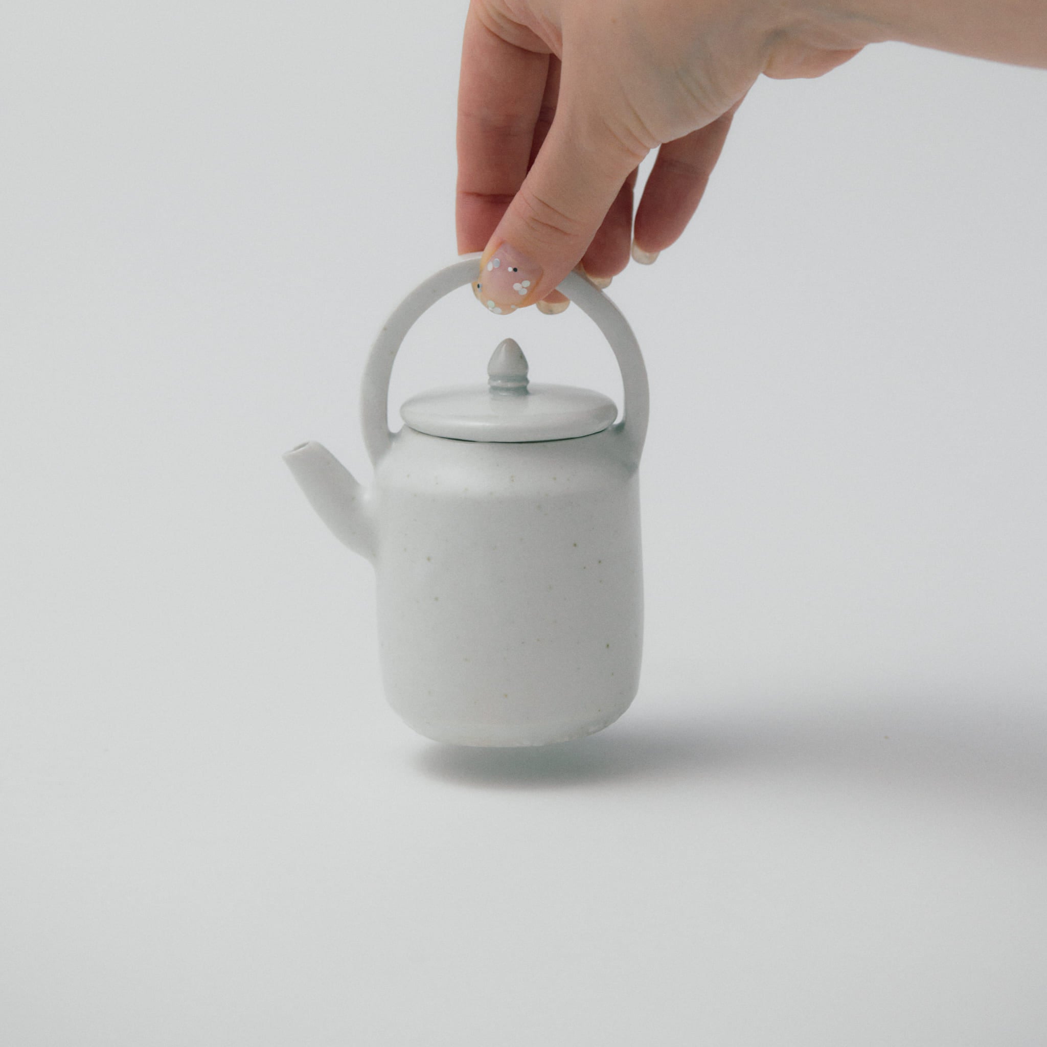 タナカシゲオ 白瓷上手急須 – JINNAN HOUSE