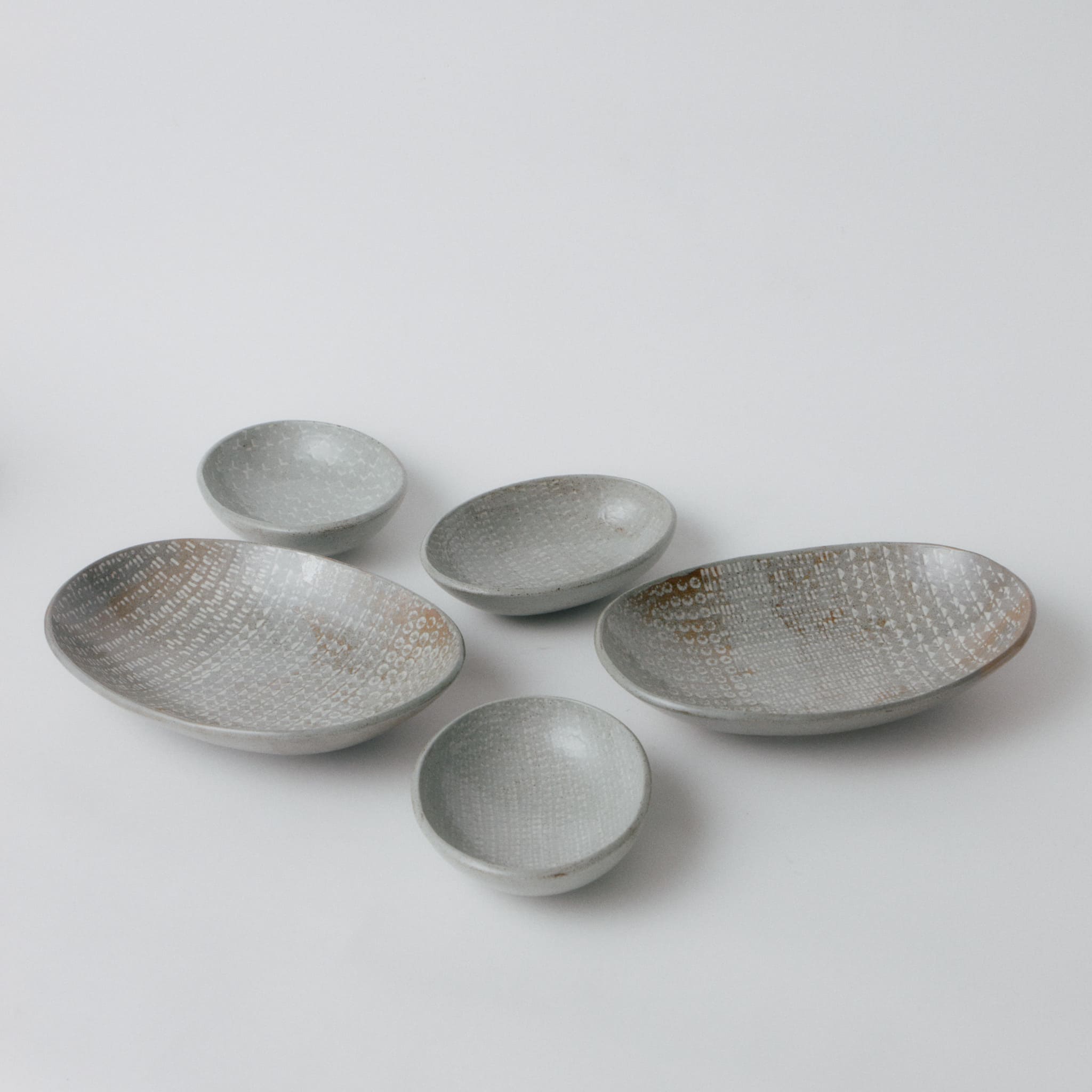 柴山香織 象嵌 楕円鉢皿（中） – JINNAN HOUSE