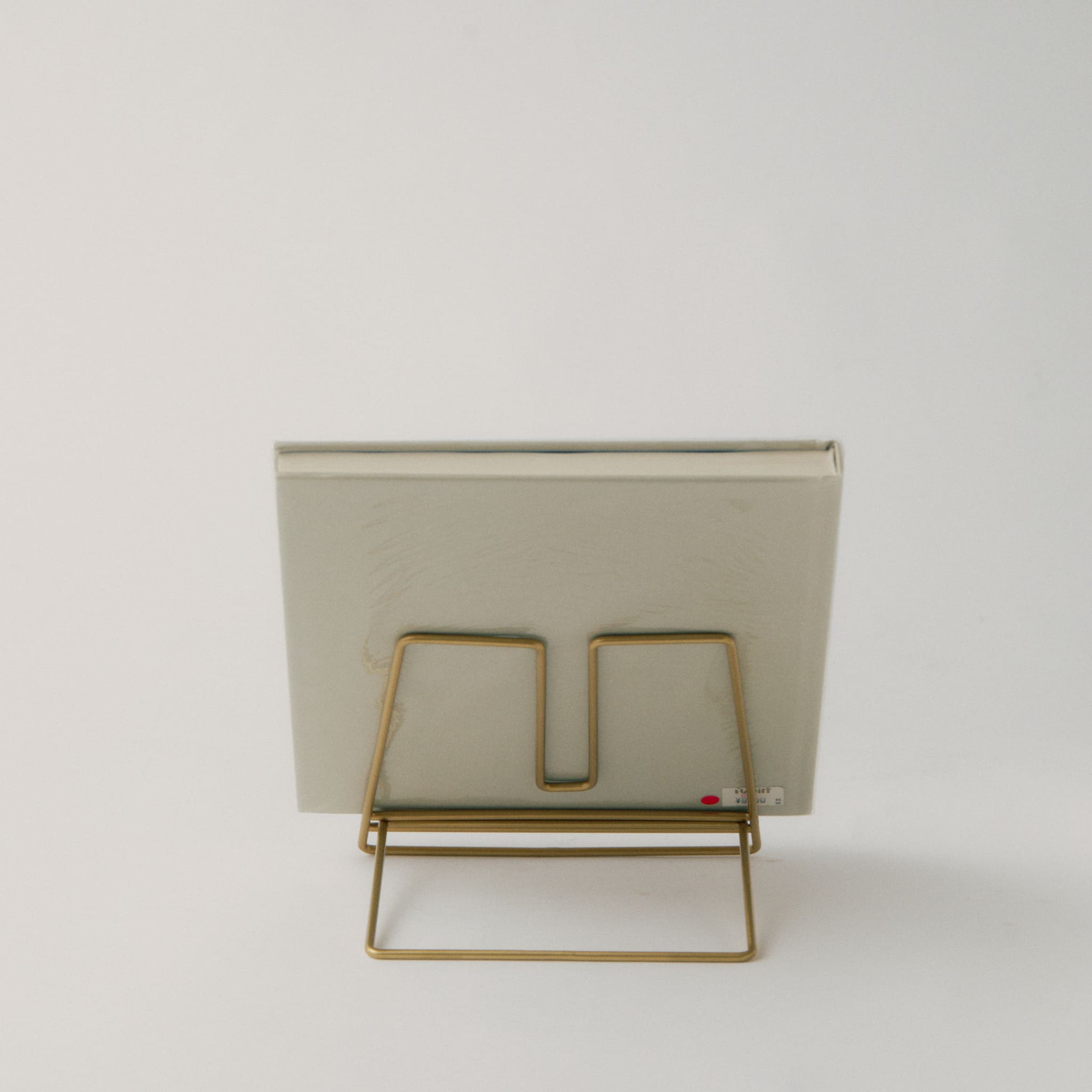 ブラスのブックスタンド – JINNAN HOUSE