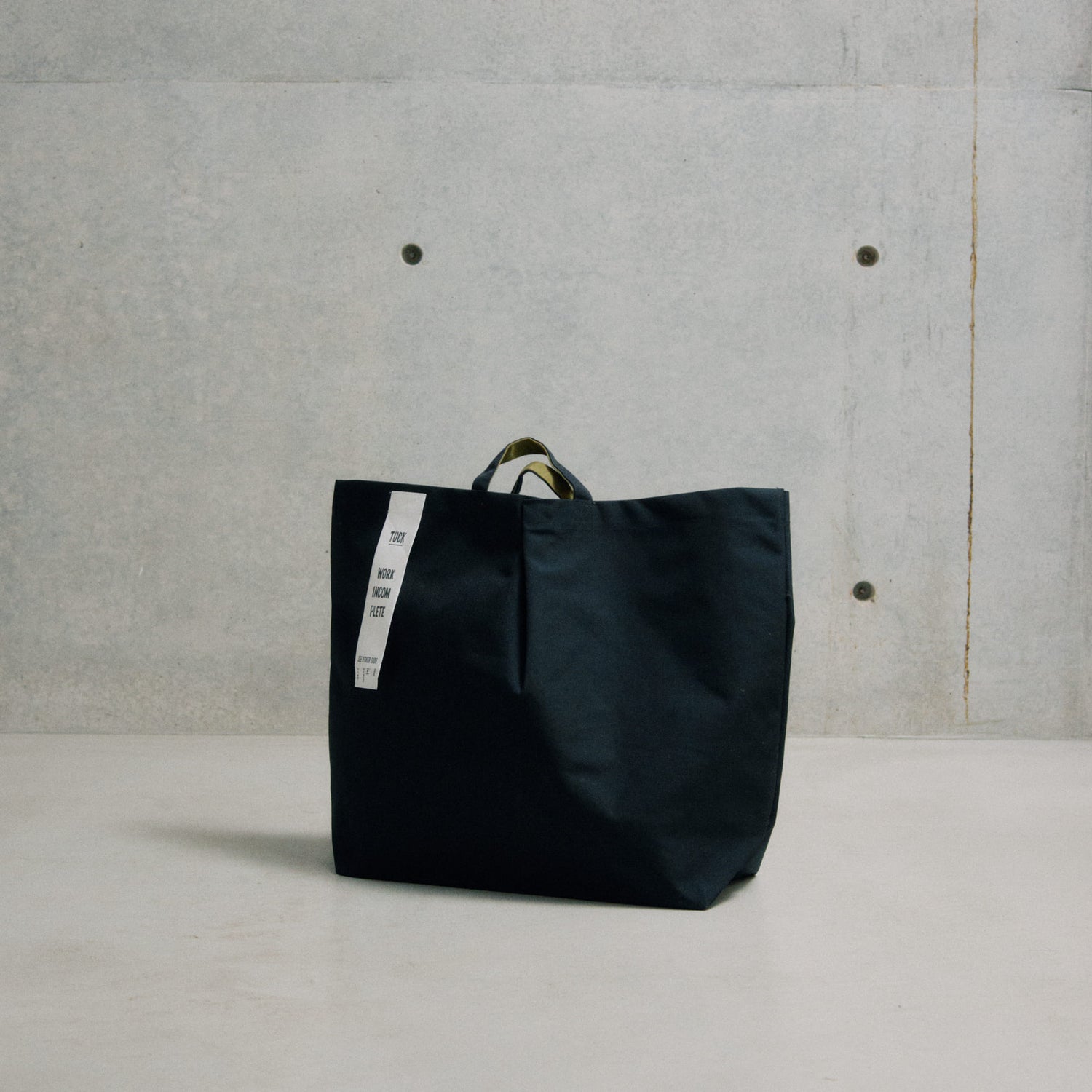 TUCK BAG_NYLON