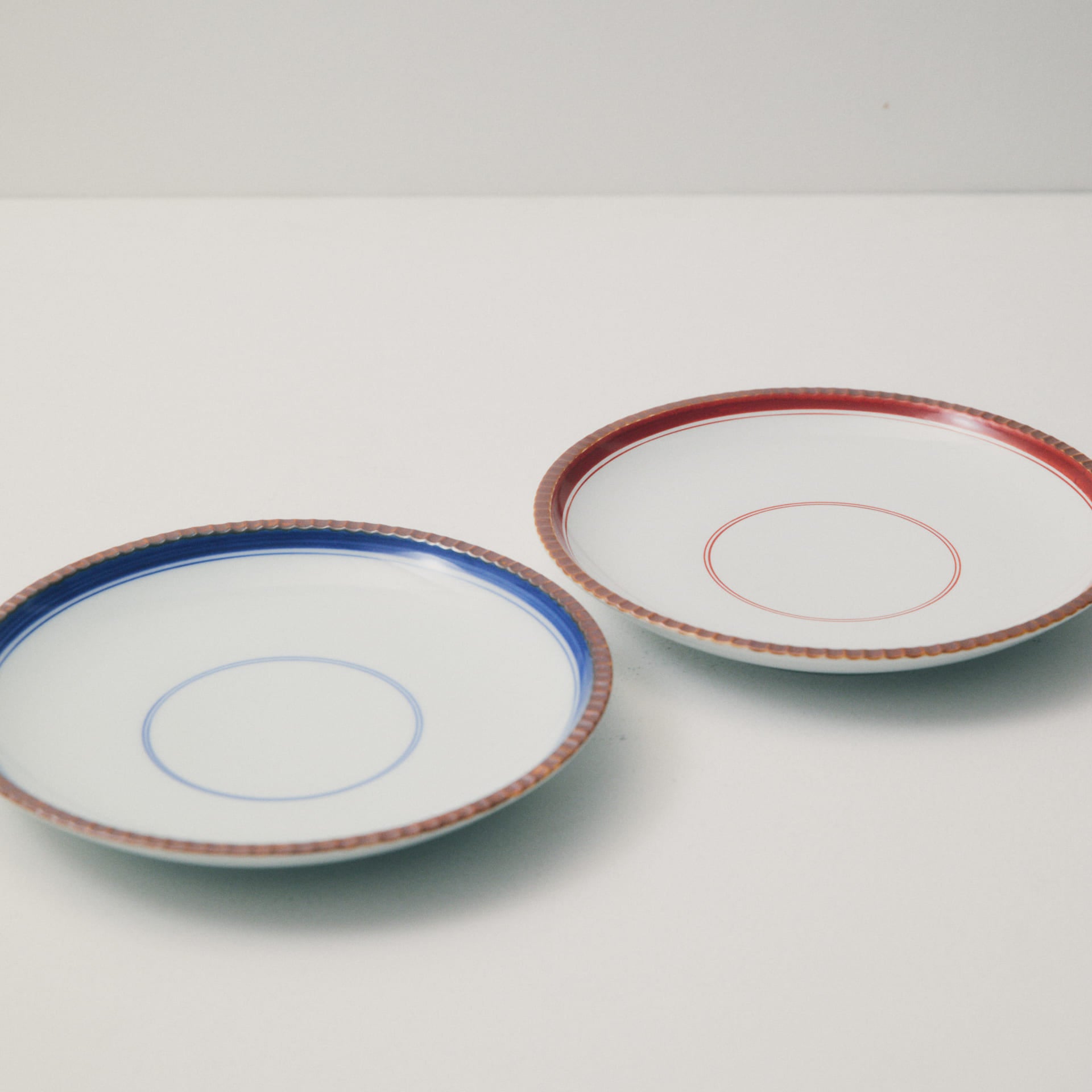 なにかがついたお皿 染錦色絵大皿 色絵大皿 オードブルプレート 飾り皿 直径315mm