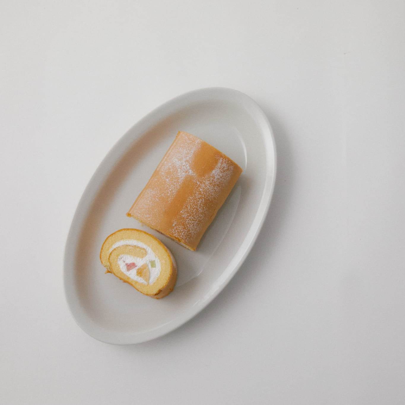 Saturnia Roma plain｜サタルニア ローマ プレーン　オーバルプレート