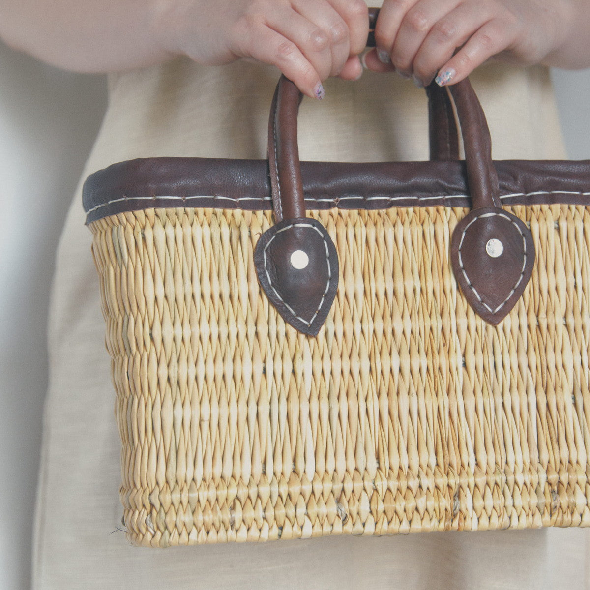 革べりストローカゴバッグ