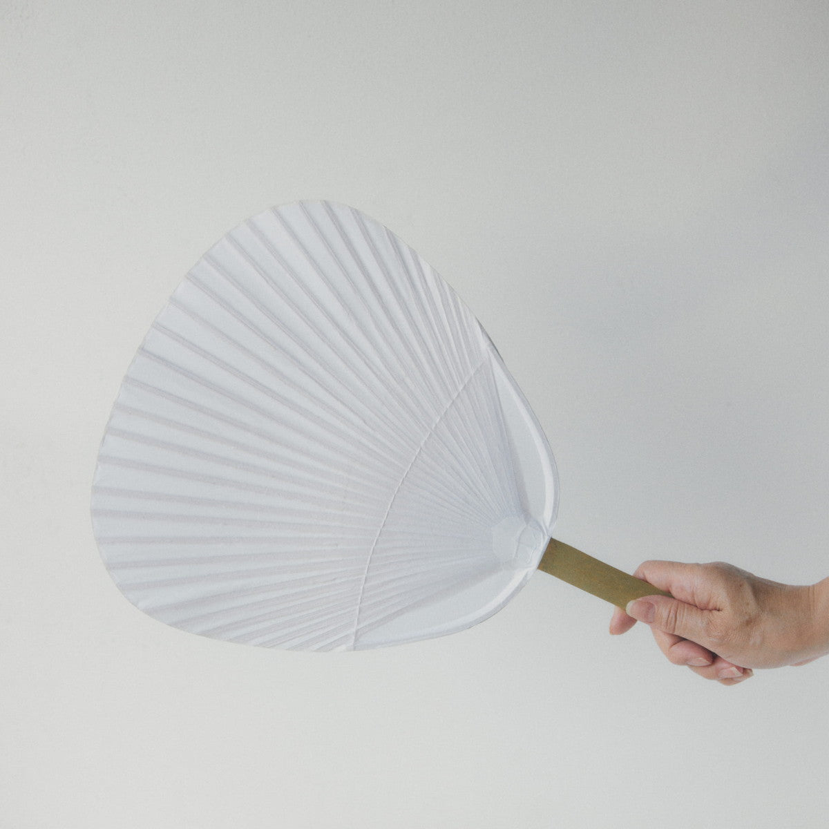 八寸竹白うちわ