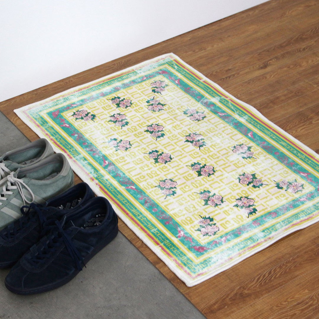 Washable Rug "Hibiscus Syriacus"