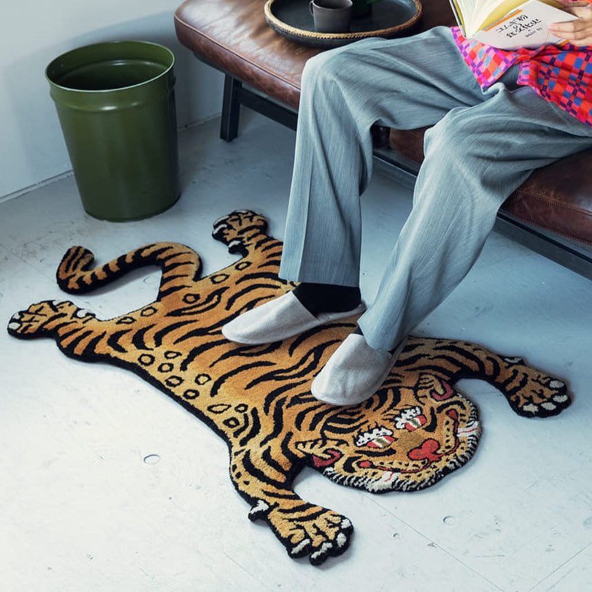 軍派遣チベタンタイガーラグ DETAIL Tibetan Tiger Rug ラグ・カーペット