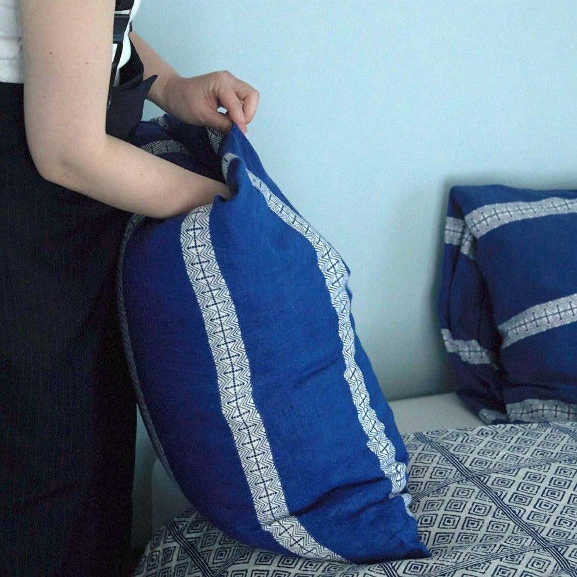 COTTON HAND PRINTED PILLOW COVER