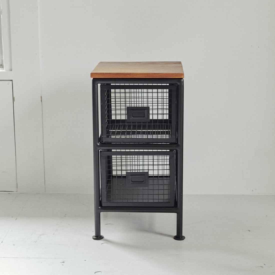 無骨でかっこいいスチールチェスト