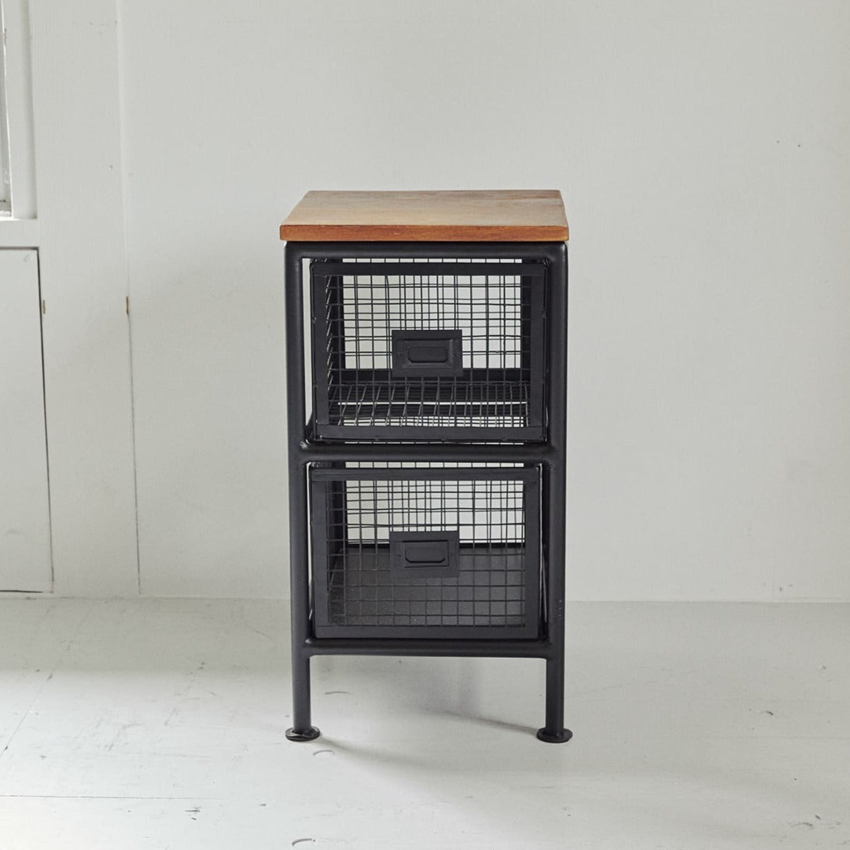 無骨でかっこいいスチールチェスト